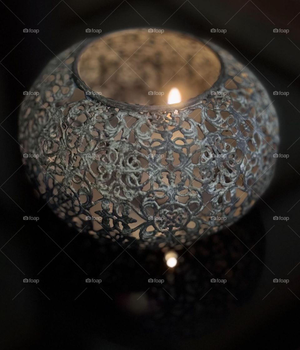 Candle holder