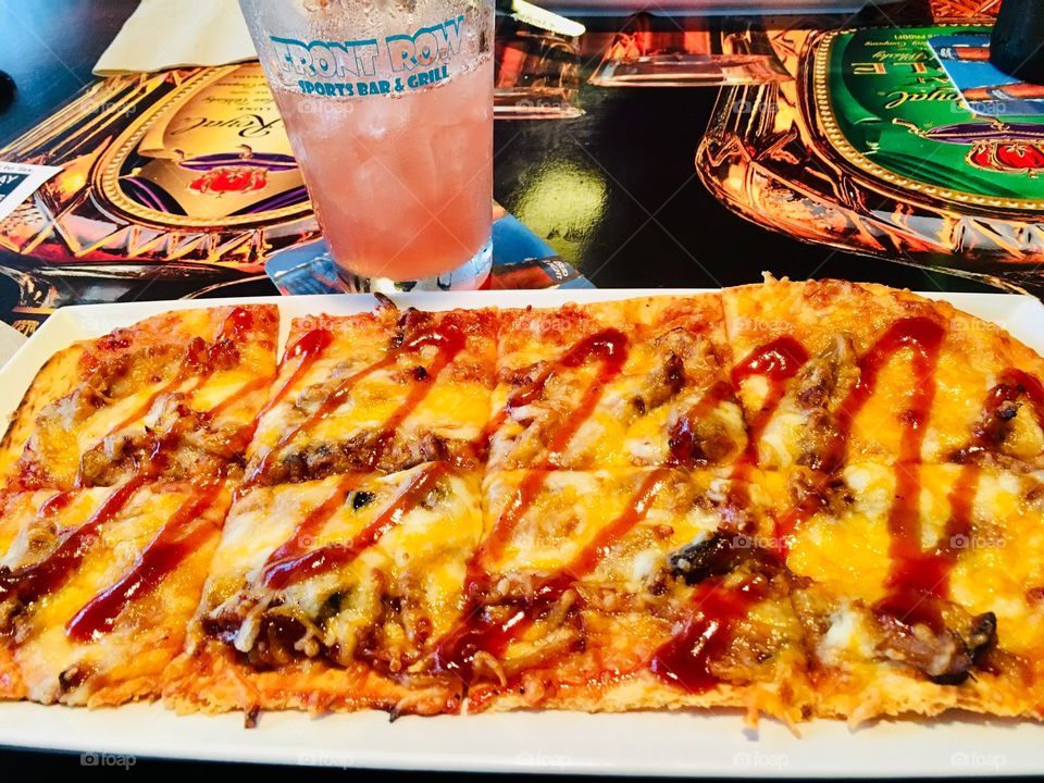 Pulled Pork Flatbread 