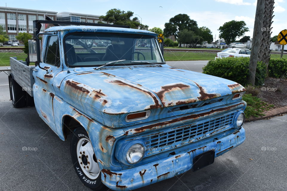 rusted ol' truck