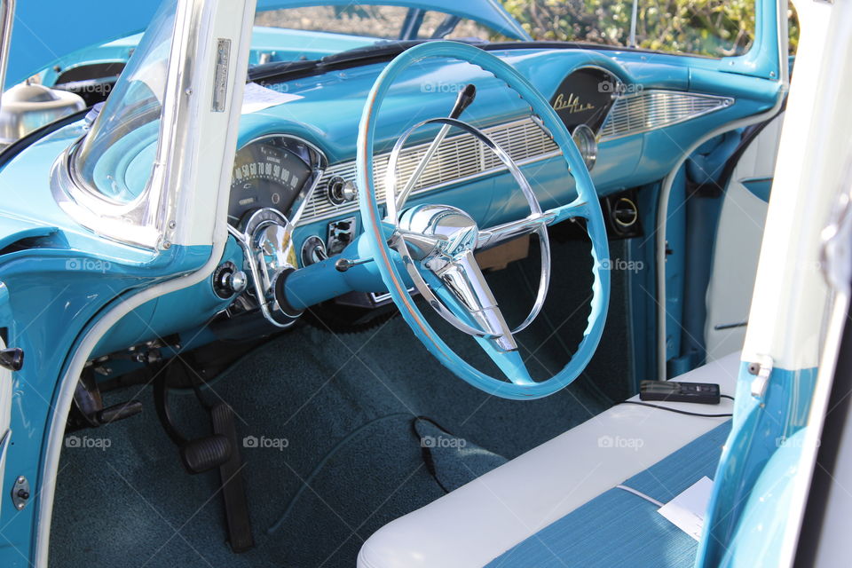 blue and silver steering wheel