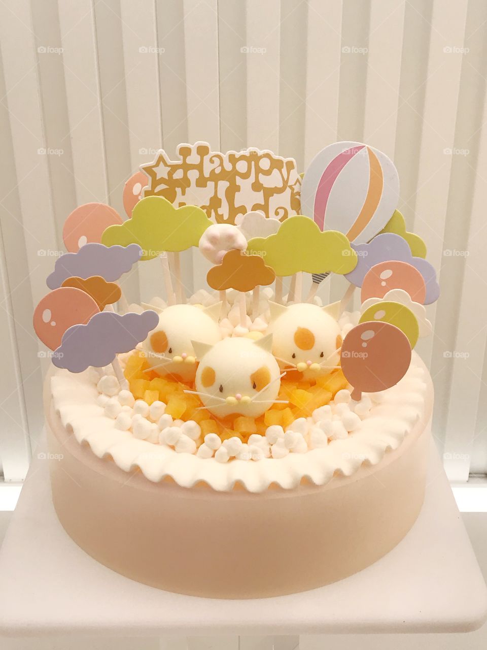Kitten birthday cake