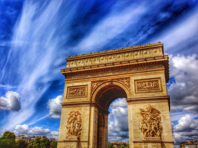 Arc de Triomphe 