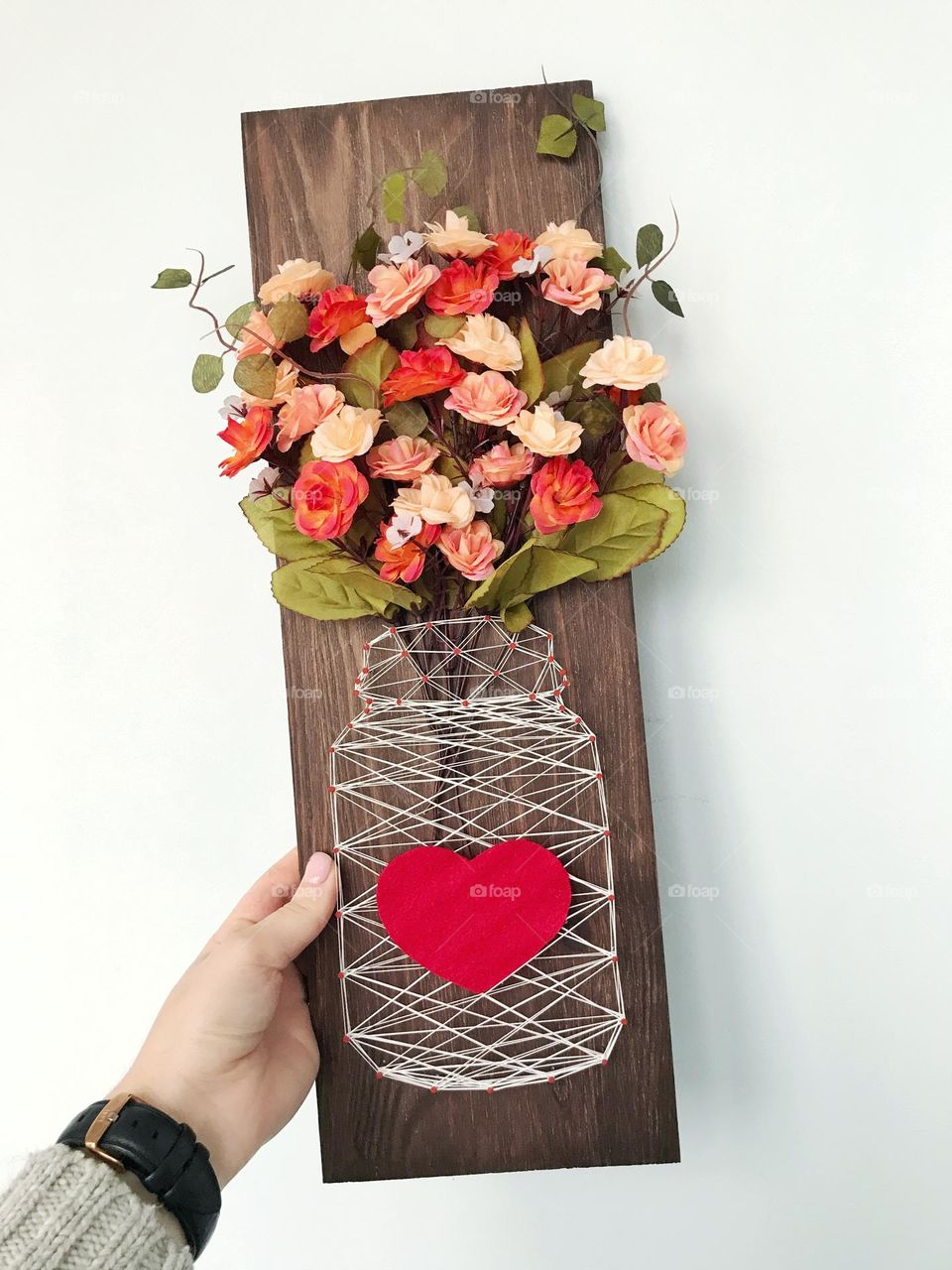 DIY craft. String art vase