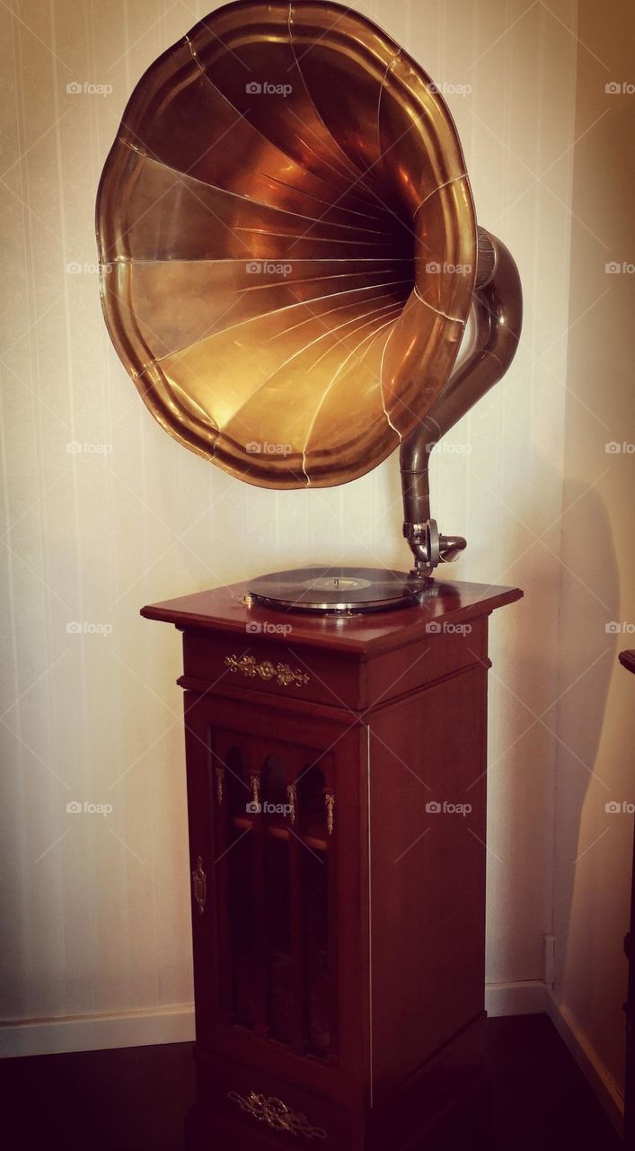 Gramophone