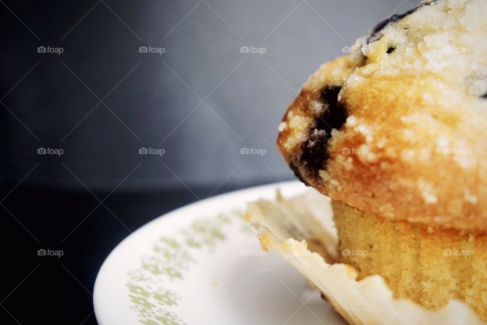 Blueberry Muffin Side Closeup 