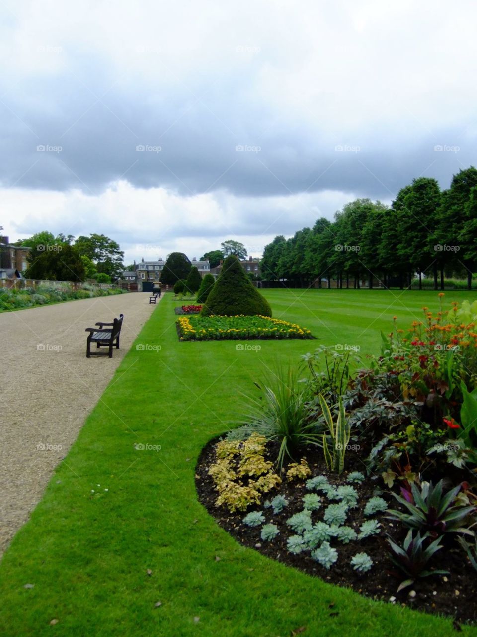 Hampton Court Palace gardens 