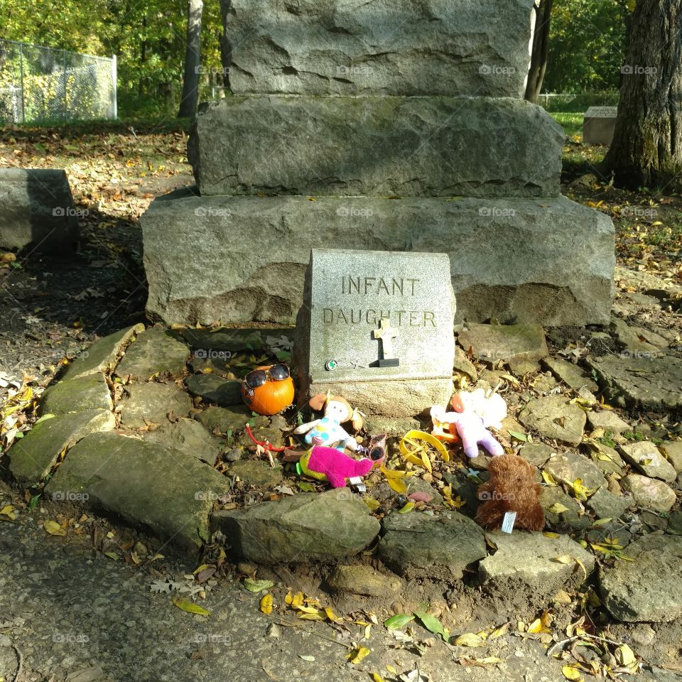 Infant grave
