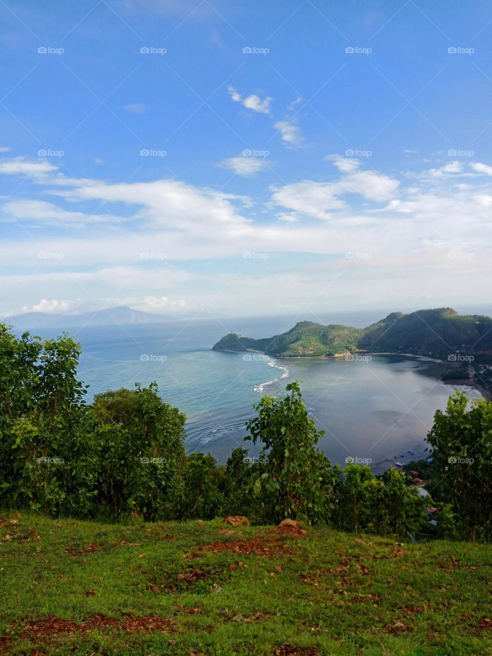 A view from the mountains at the east coast of Díli, Metiaut and Areia Branca