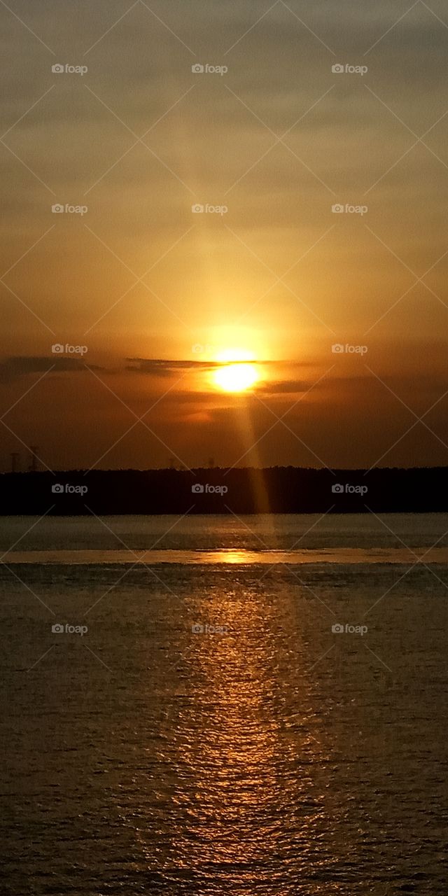 sunset
040221
#in port