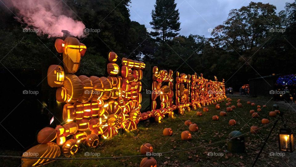 All Aboard the Pumpkin Train, Pumpkin Blaze, Van Courtland Manor, Sleepy Hollow