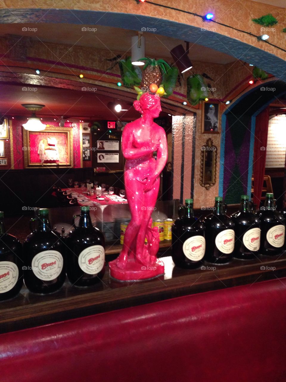 A Shy Red Statue

Published by:
HappyBrownMonkey 