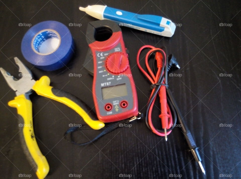 Электрик инструмент