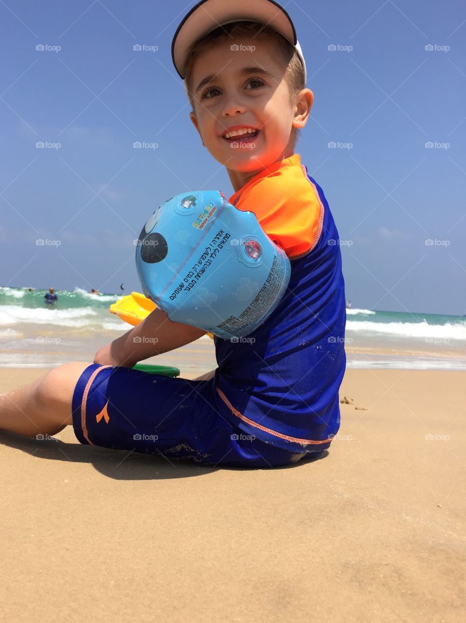 Kid enjoyed on the beach 