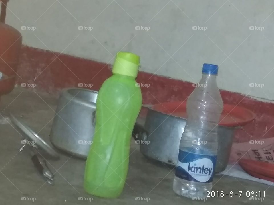 two bottles wallpaper