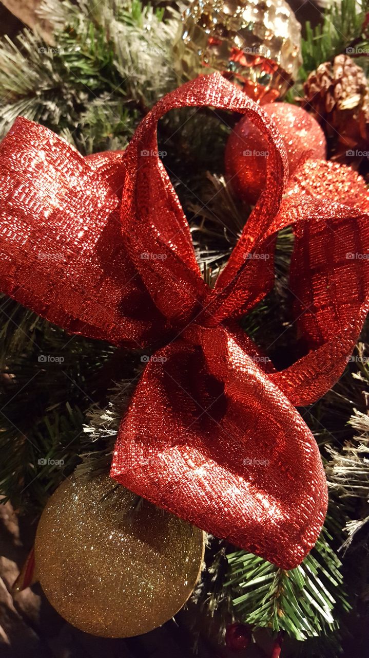 red sparkled ribbon