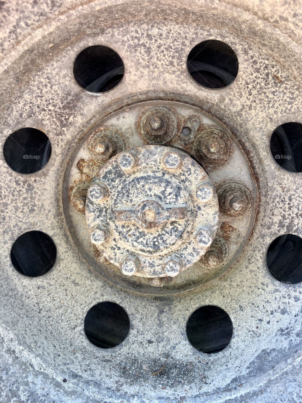 Heavy duty truck tire rim 