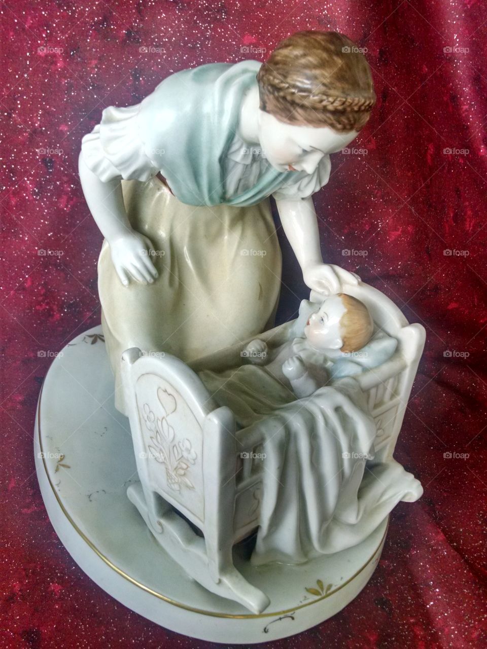 Porcelain Figurine Mother With Child