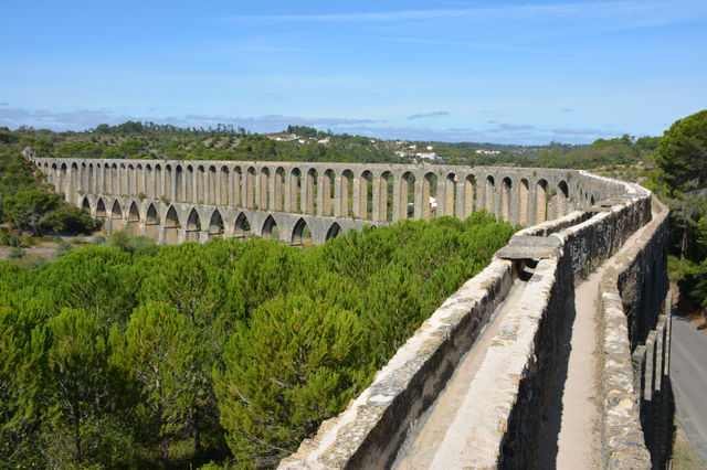 Aqueduct of Pegoes