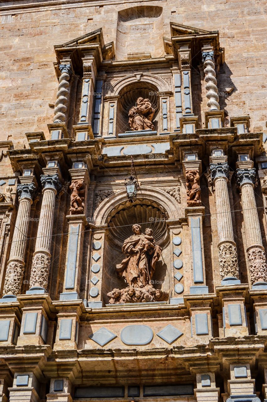 Fachada Iglesia del Carmen. Detalle Fachada de la Iglesia del Carmen, Parroquia de la Santísima Cruz (Valencia - Spain)