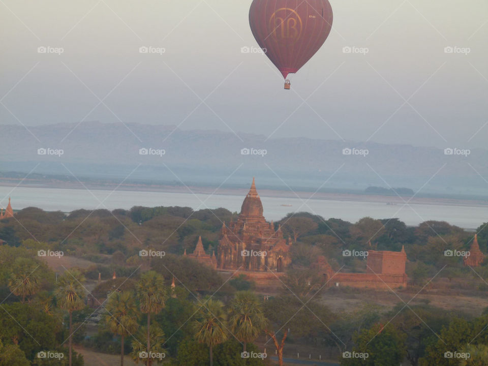 burma temples hot air balloon by tomtom