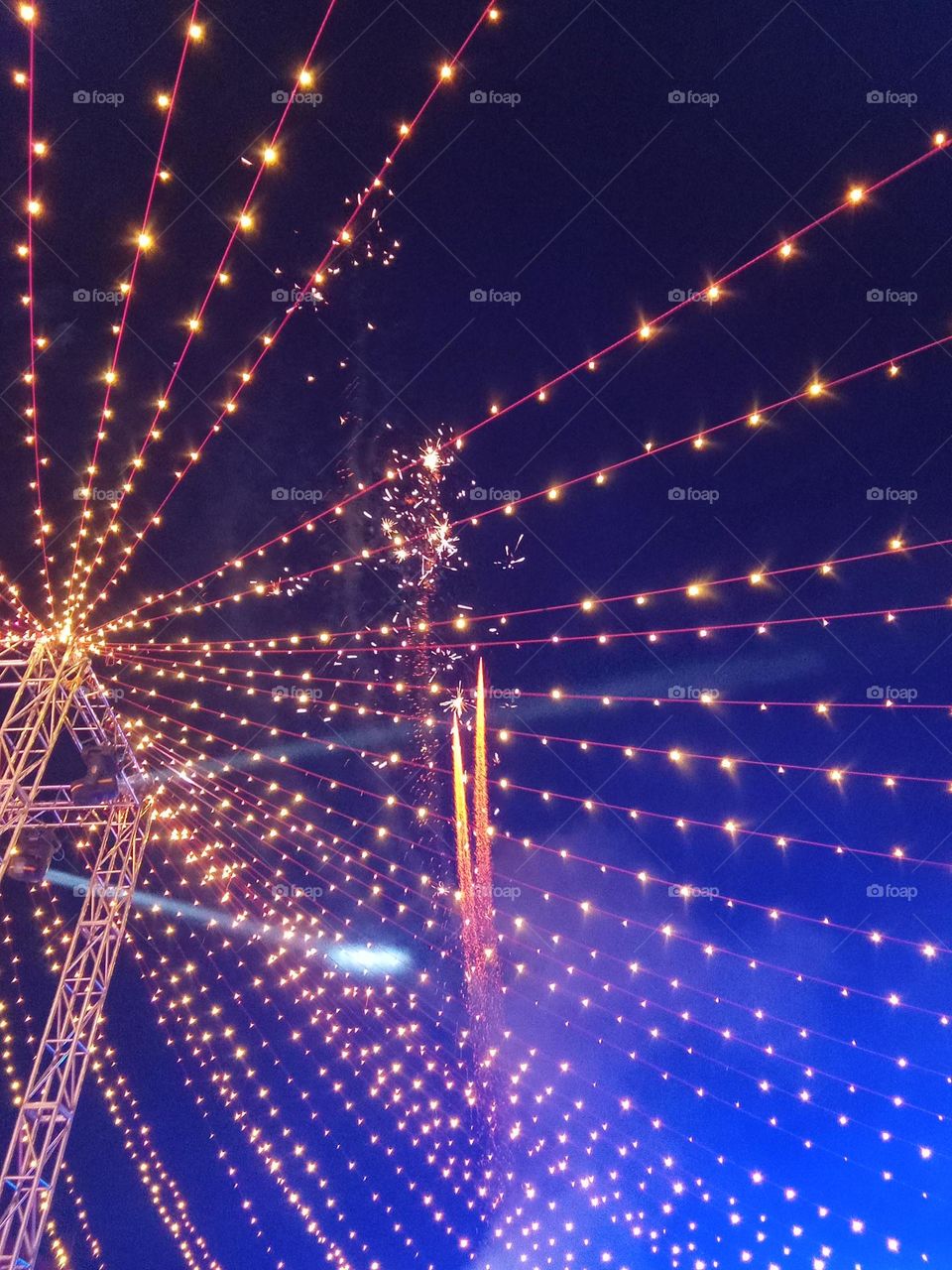 PARTY, LIGHTING AND CRACKERS