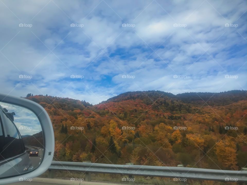 Autumn and the trip along the mountains. Exploring the beauty of autumn next to the window of the car, it’s a good sign to enjoy the autumn.. ^^
