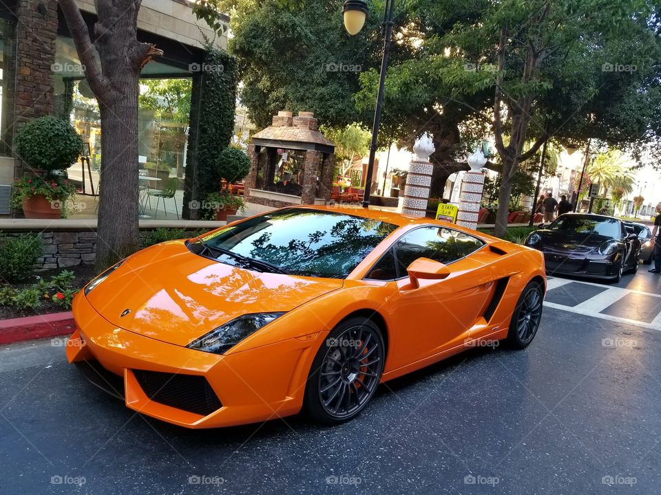 Lamborghini  orange fast