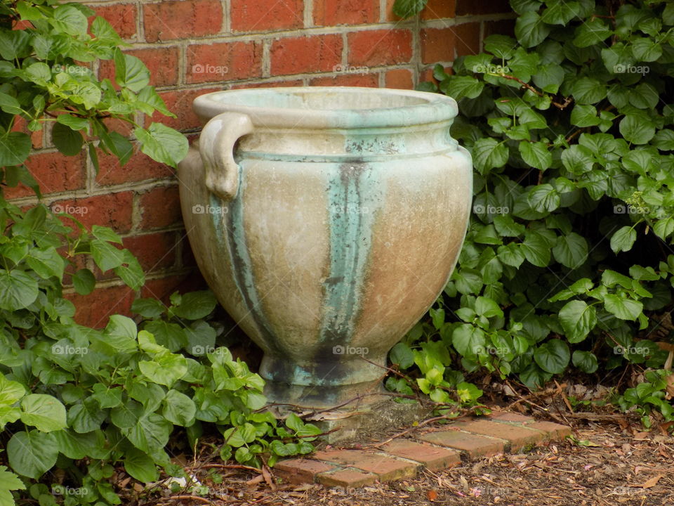 Decorative stone urn