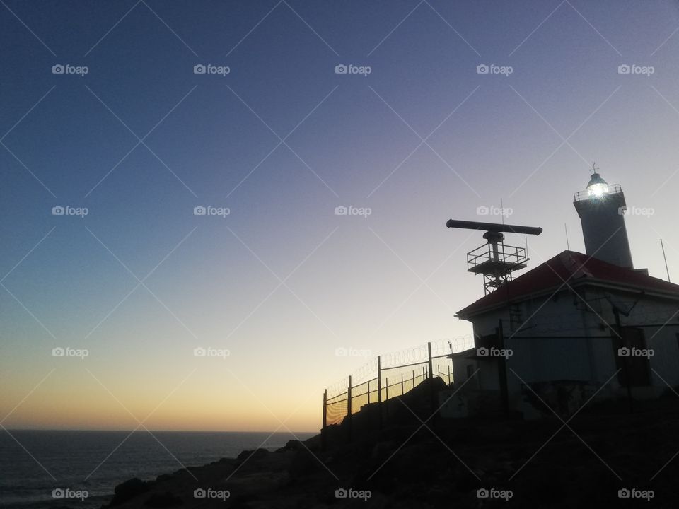 Amazing view of lighthouse an sunset
This beauty is magnificent in mossel bay