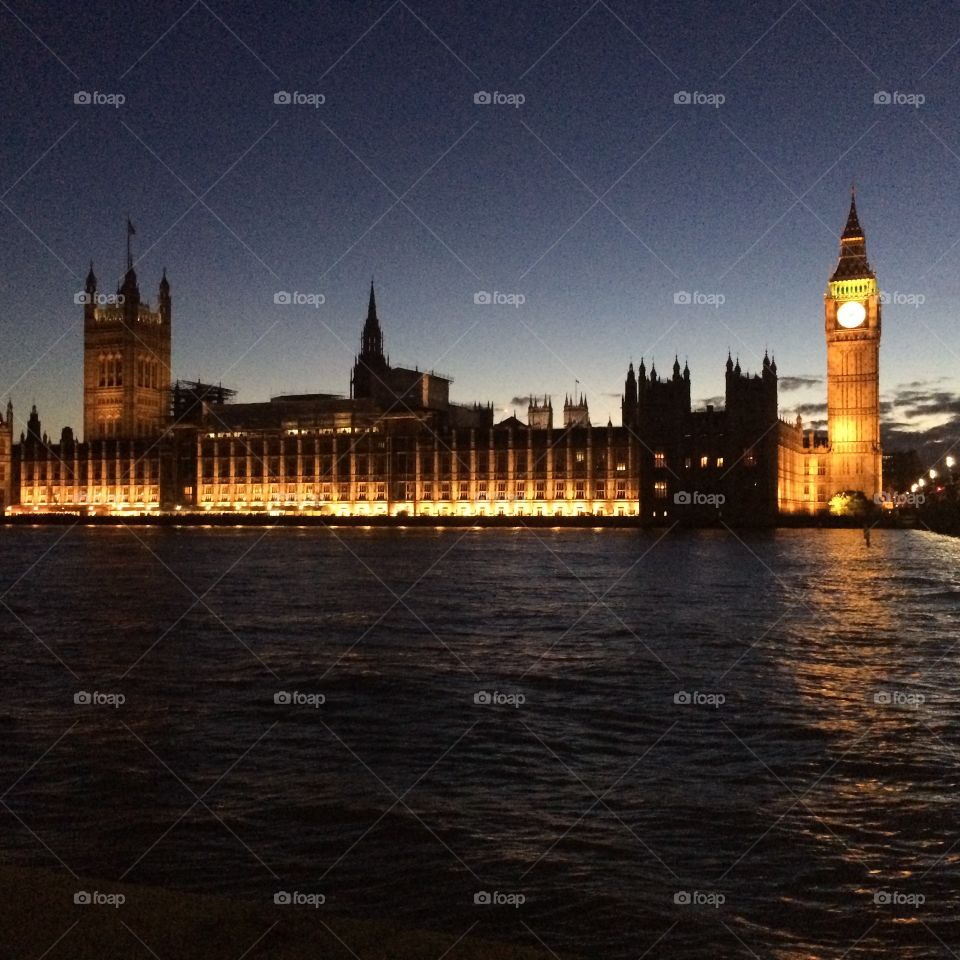Night skyline of UK parliament 