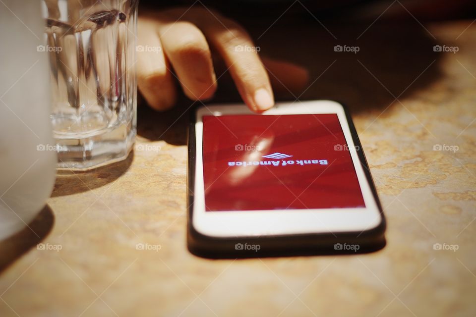 Using mobile app for banking services 