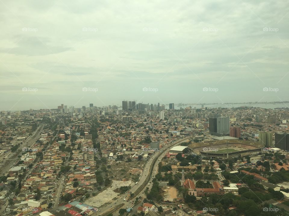 Vista aérea da cidade São Paulo de Luanda....