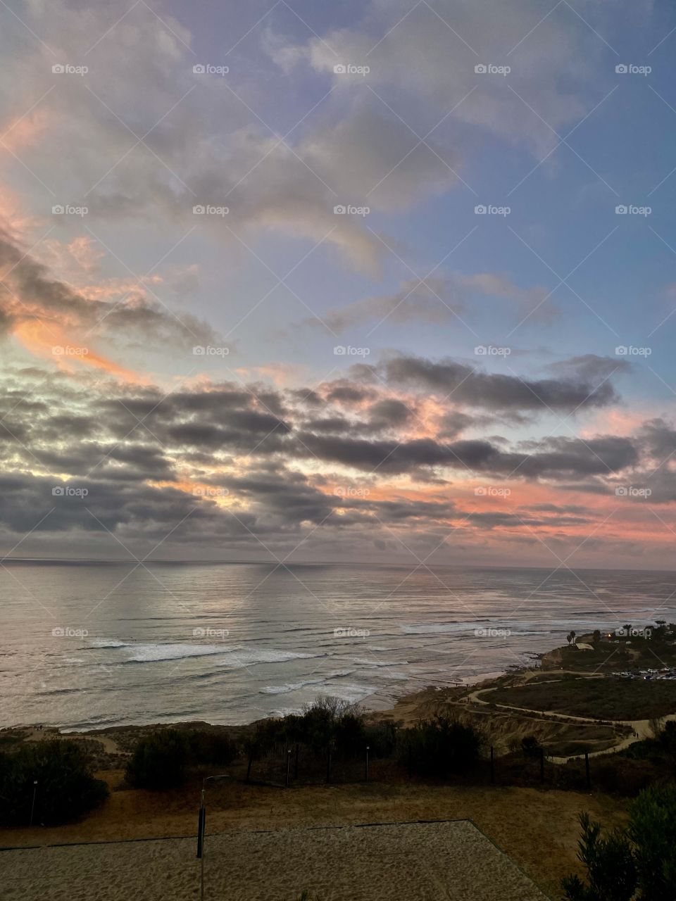 Beautiful sunset over the Pacific Ocean from Sunset Cliffs 