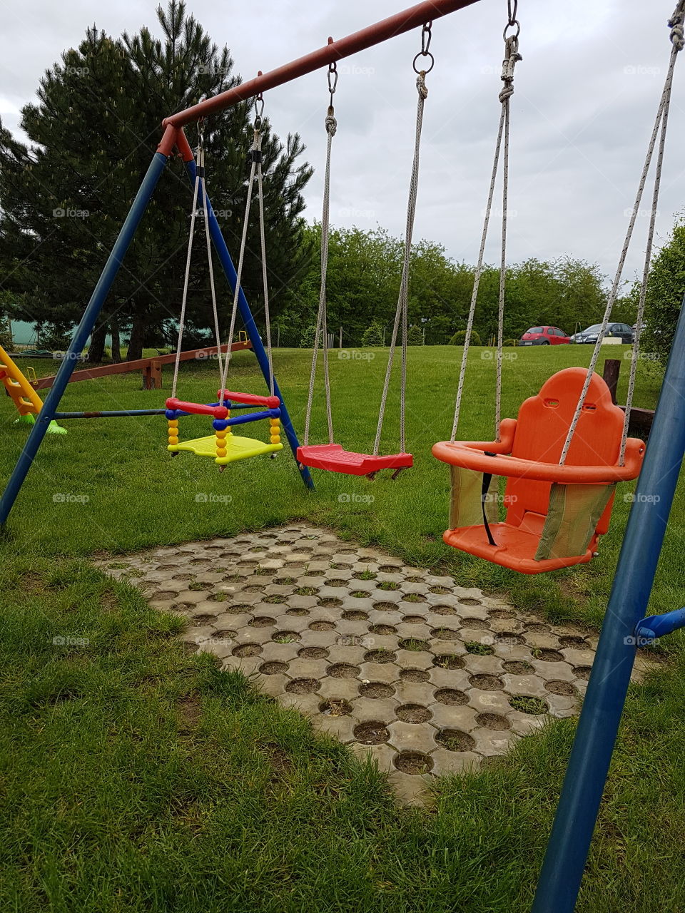 kids swing