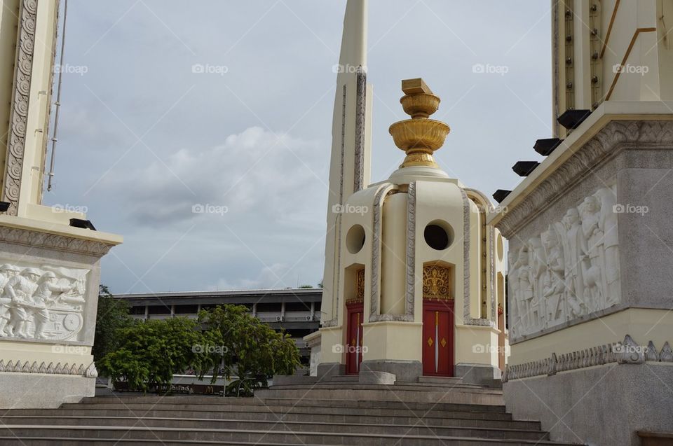 democracy monument