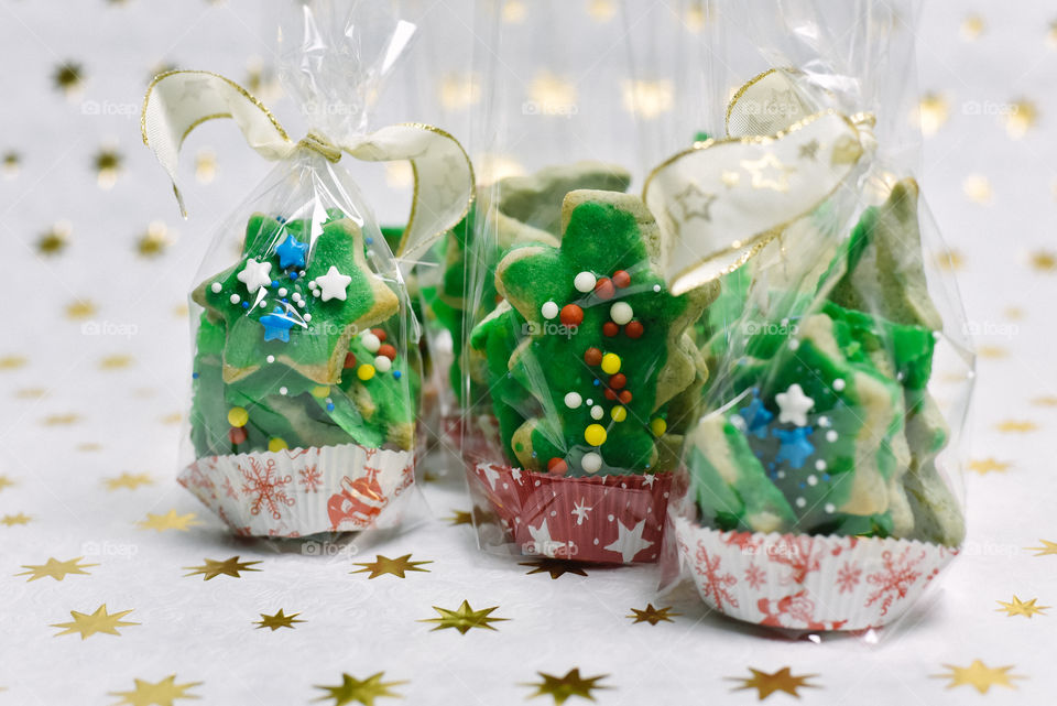 making christmas cookies