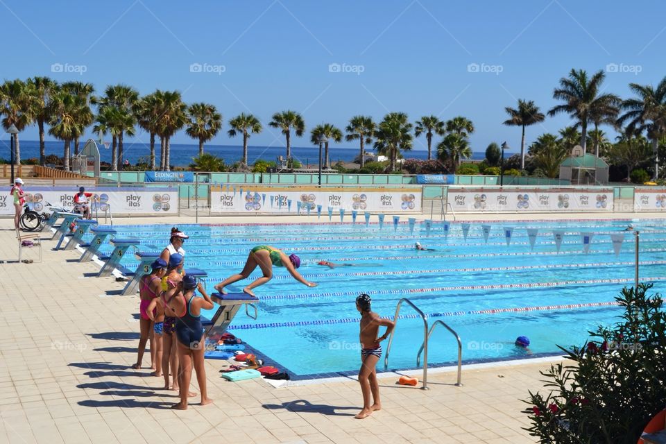 Diving in pool