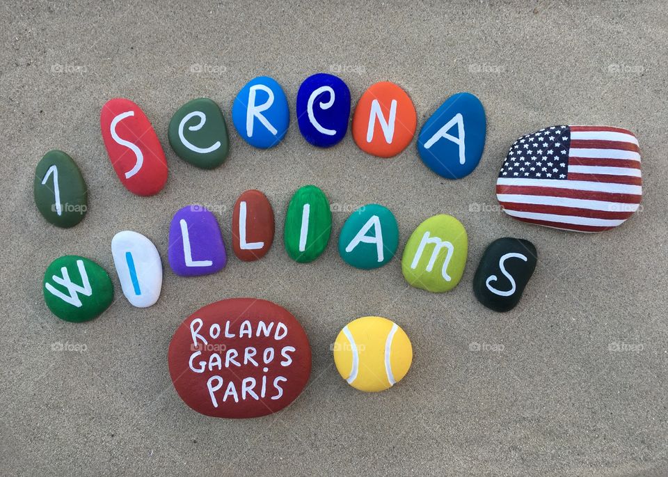 Serena Williams at Roland Garros, souvenir on colored stones 