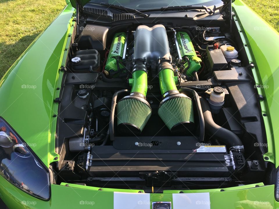 Dodge Viper engine bay