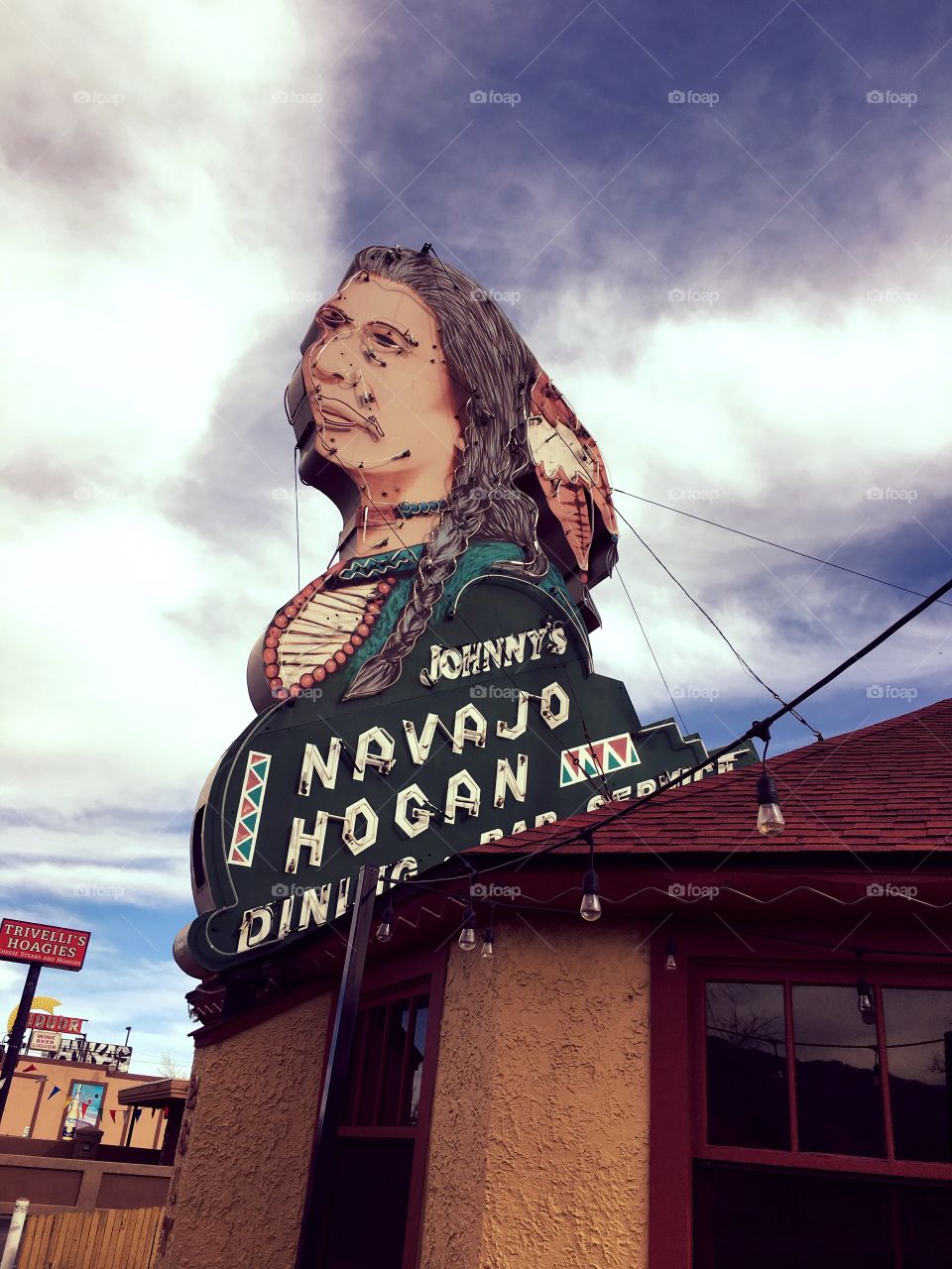 Johnny's Navajo Hogan restaurant and historic building