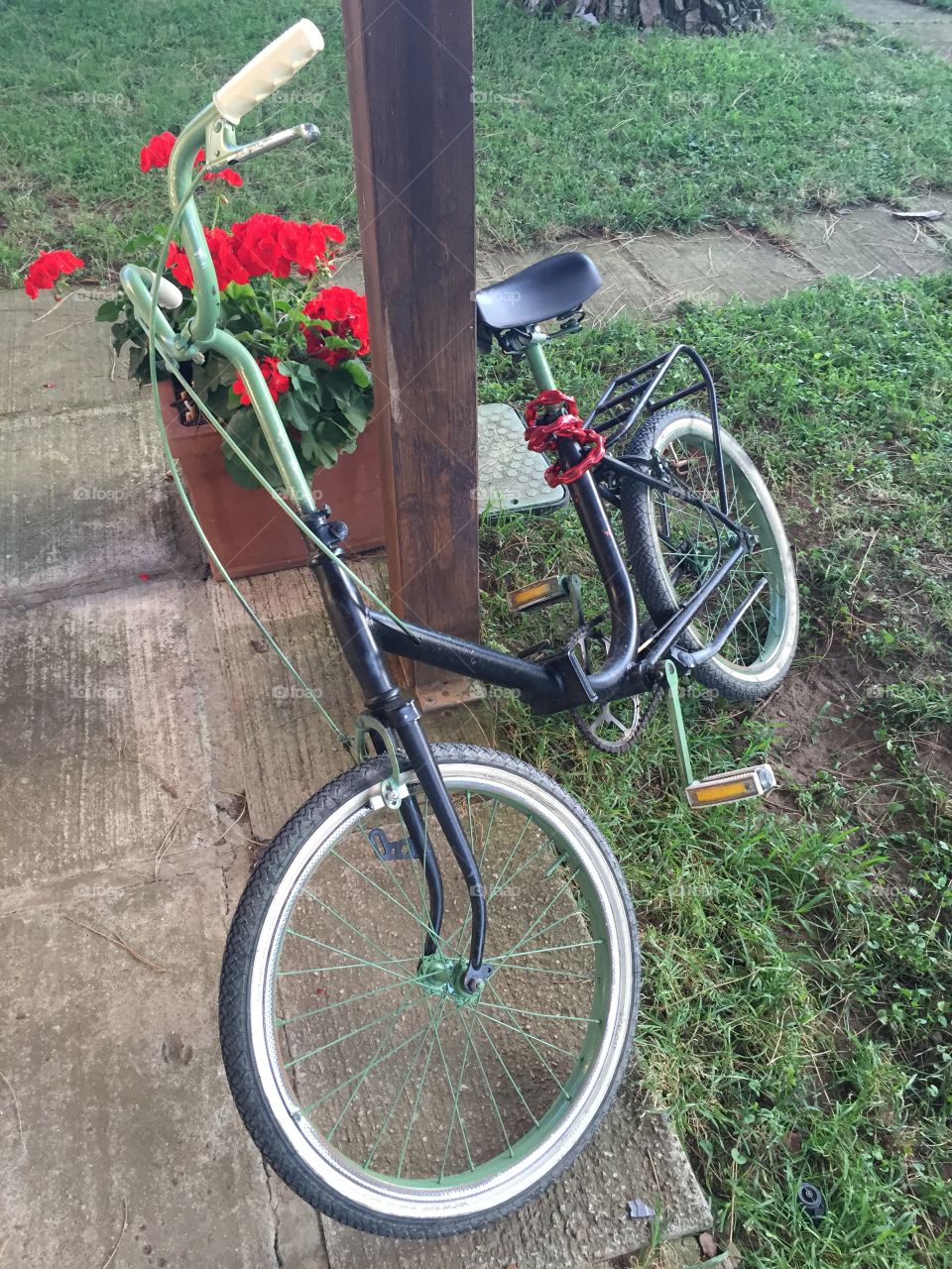 Bicycle on the garden 