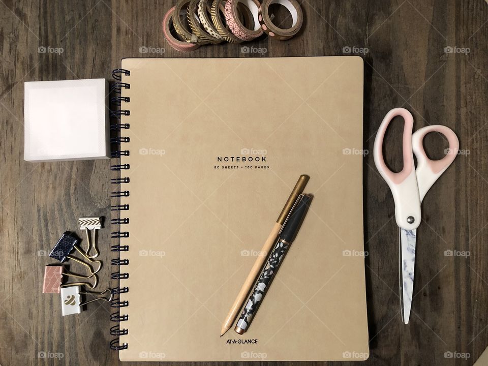 At a glance notebook