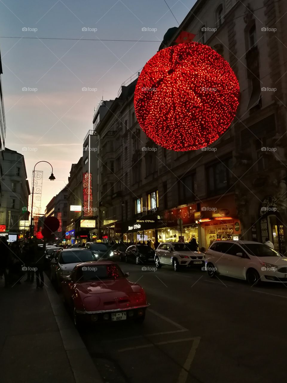wien's street
