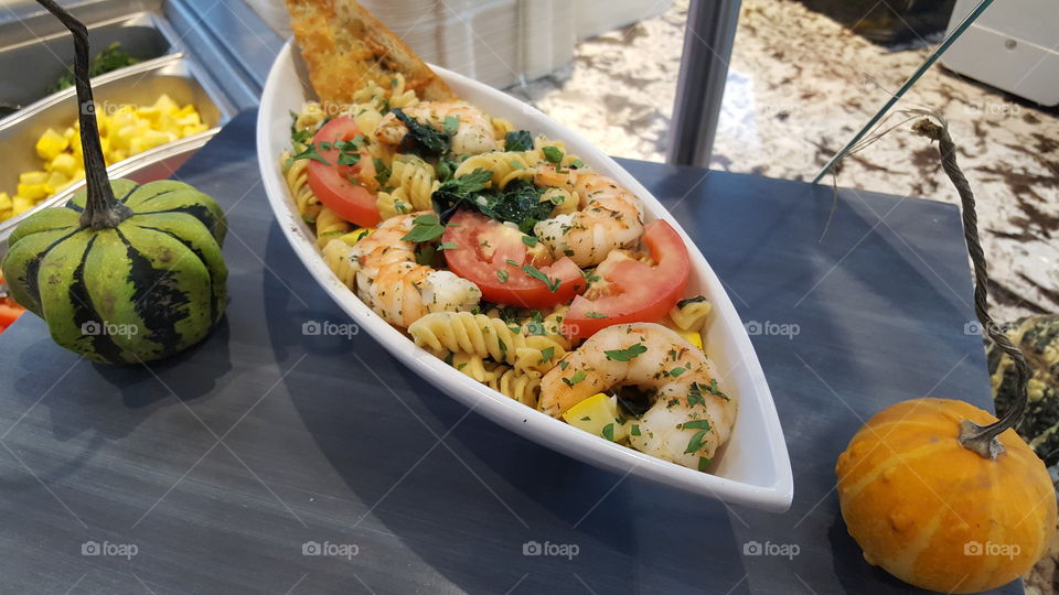 Banza pasta with shrimp