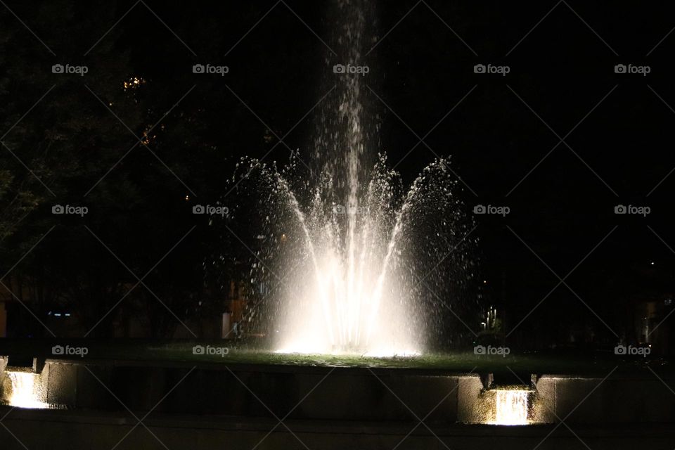 Fontaine at the night