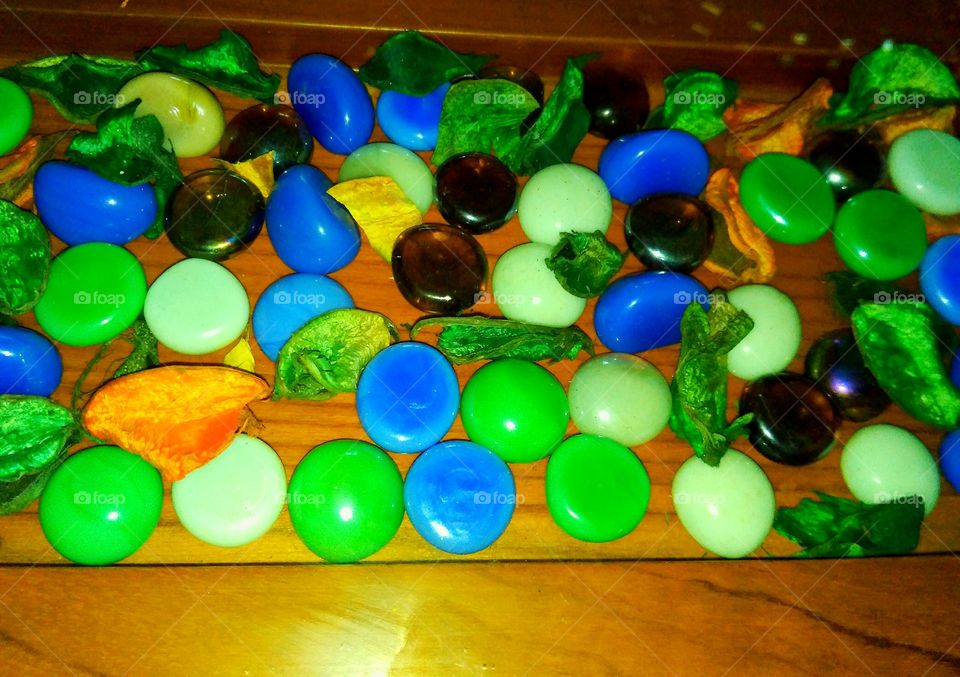 Decorative marbles