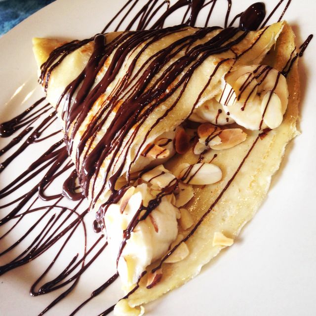 Chocolate banana crepe