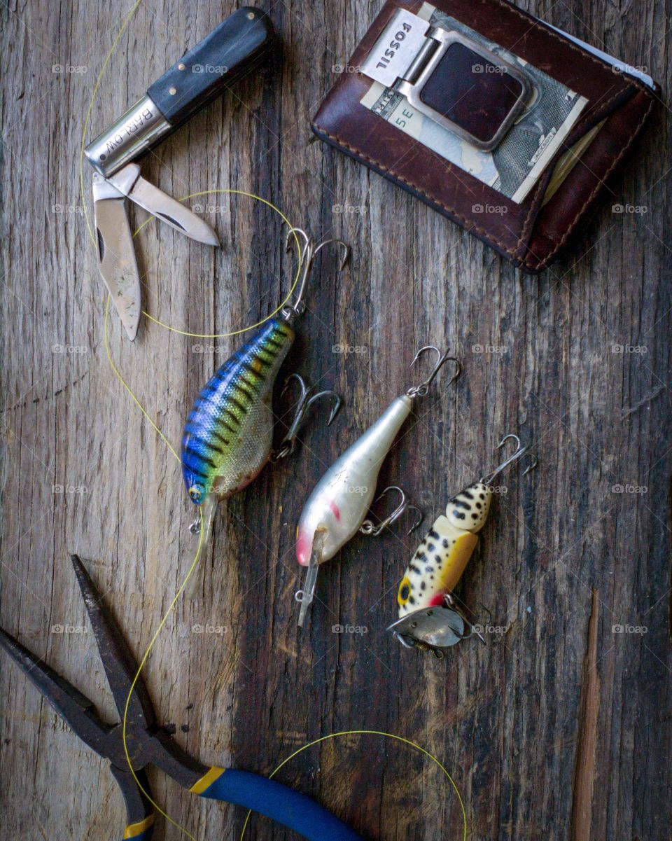 Every day carry old school barlow knife and wallet and some vintage lures I don't have the heart to cast