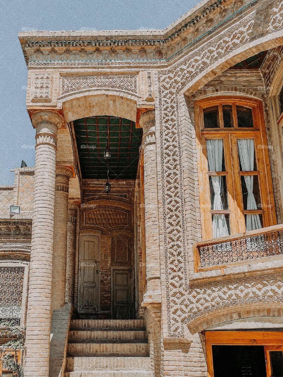 A beautiful old architecture, i always pass by this street to see this house