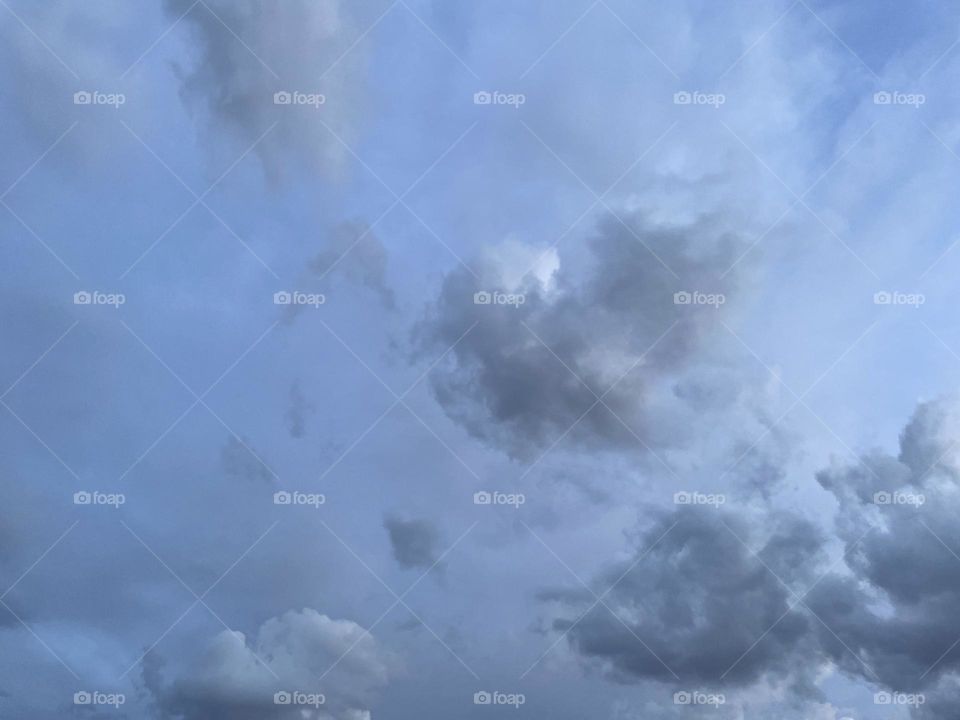 A picture of a very cloudy sky. 